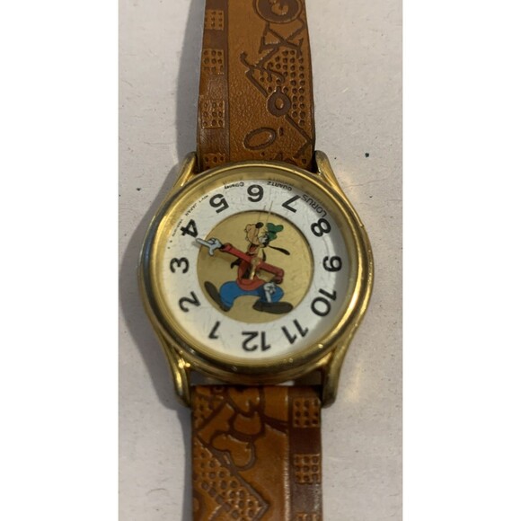 Vintage DISNEY GOOFY 3 D COLLECTIBLE WATCH main image 4